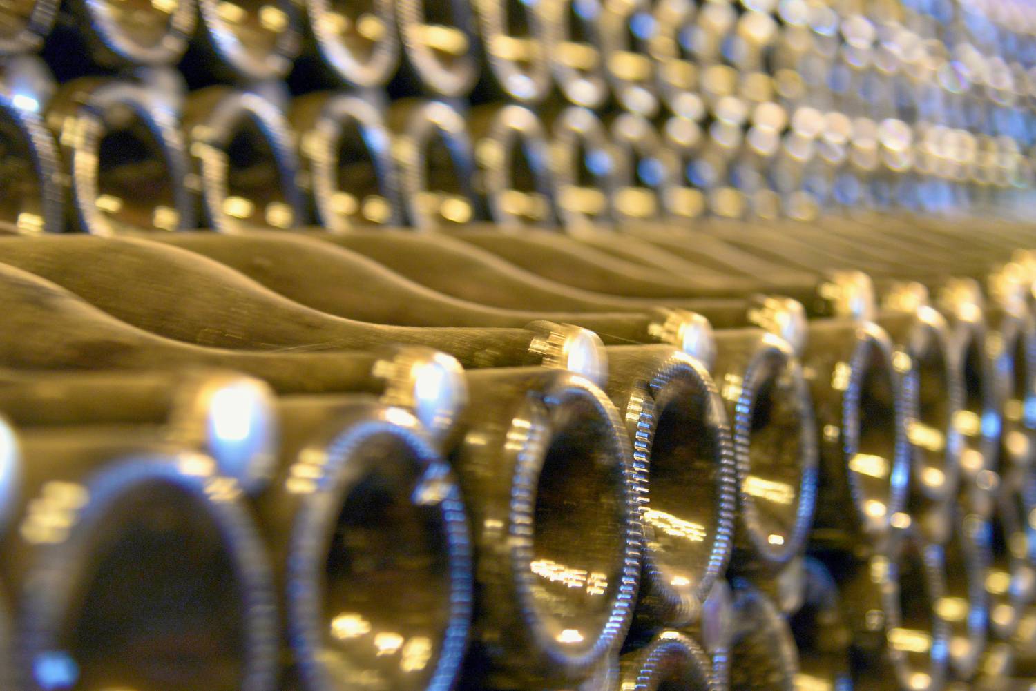 Брызги шампанского. Автор: Байдуков Александр шампанское, абрау-дюрсо, винный погреб, бутылка,, Байдуков Александр