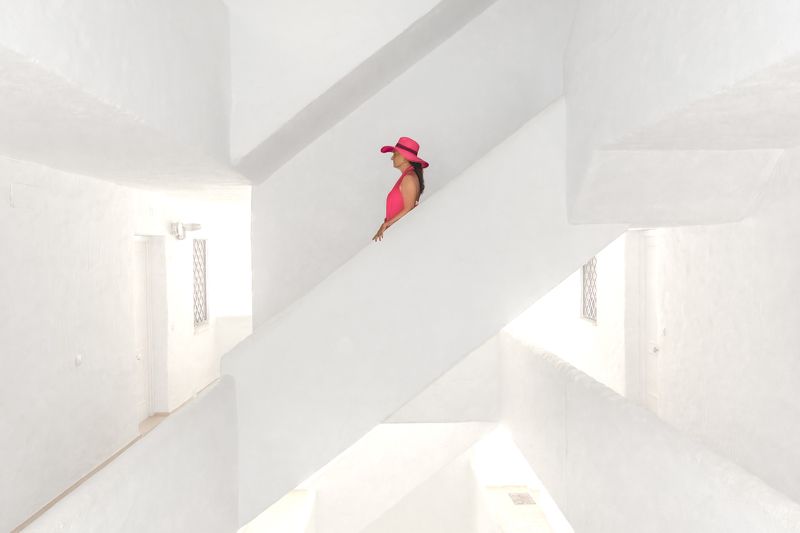 WHITE STAIRSphoto preview