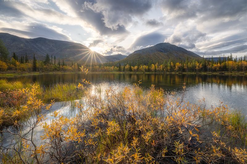 горы хибины кольский россия природа пейзаж озеро рассвет mountains khibiny nature landscape Хибиныphoto preview
