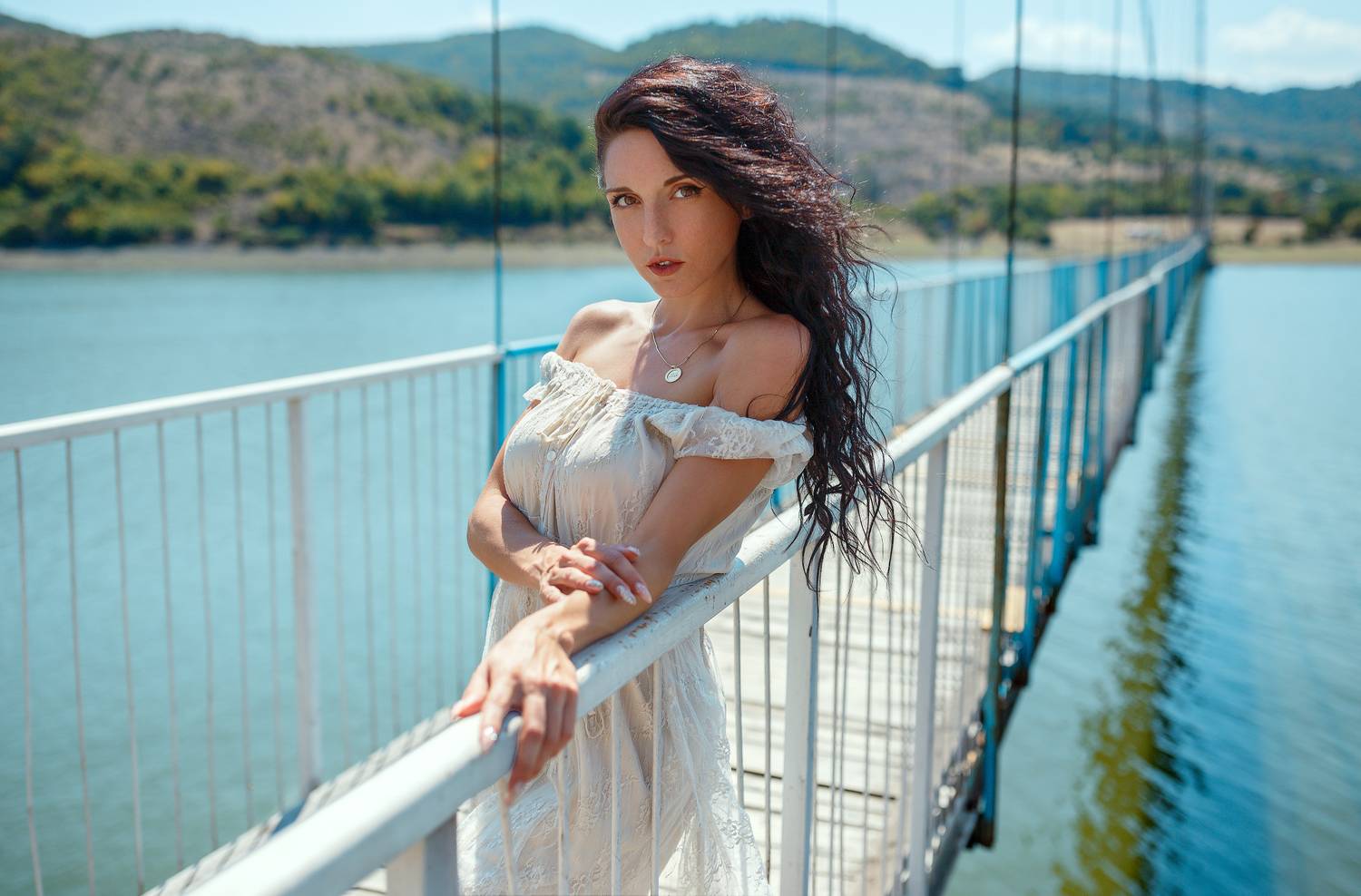 Bridge to dreams. Автор: Deyan Romanov , Deyan Romanov