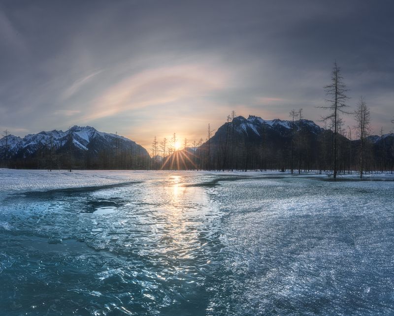 Чарская пустыня, Чара, пейзаж, mountains, Кодар, наледь, горы, Забайкалье, лед, река, landscape, desert Гало над Кодаромphoto preview