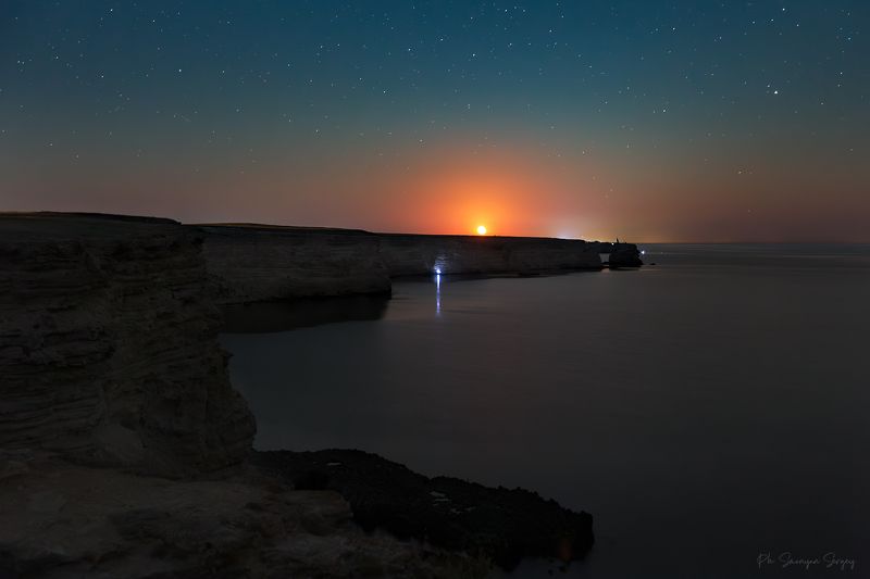 Восход луны над Тарханкутомphoto preview