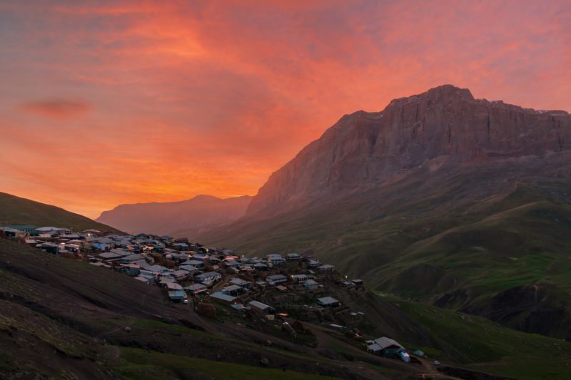 Куруш на рассветеphoto preview