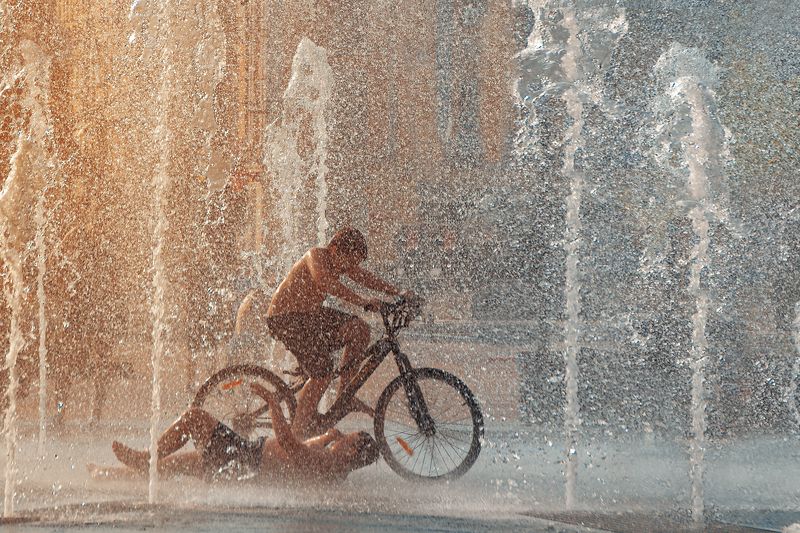 Водные игрыphoto preview