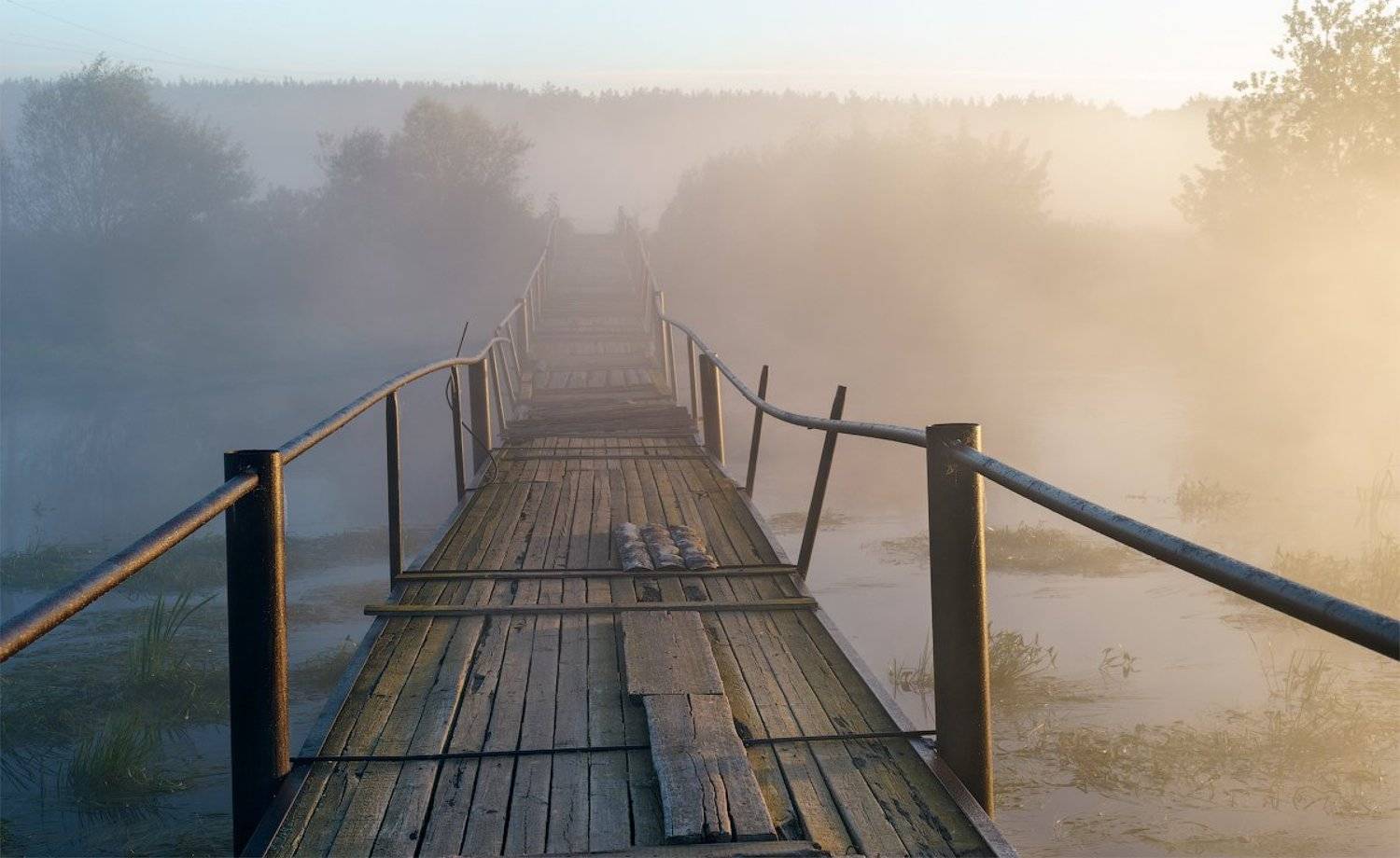 Переход.... Автор: Пеккер Сергей река,туман,рассвет,вода,свет,клязьма,сони, Пеккер Сергей