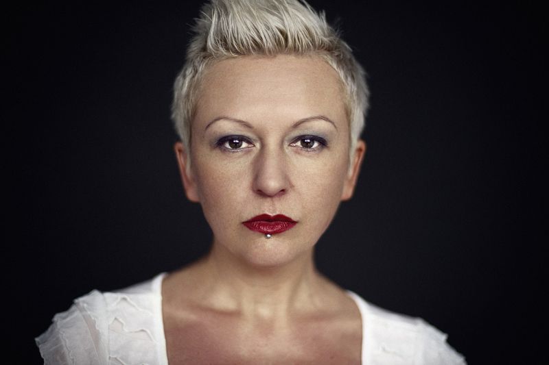 woman, face, studio, portrait, make-up, light, color Portraitphoto preview