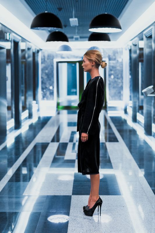 Девушки и автомобилиphoto preview