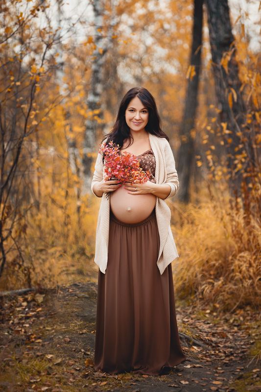 mom and baby, mom, maternity, pregnancy, mother, familyphoto, love, family, pregnancyphoto, материнство, мама, мама и малыш, мать и дитя, любовь, портрет, семейный портрет, беременность, осень, будущая мама, в ожидании, фотосессия  фото превью