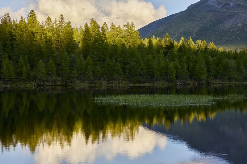 Вечер на горном озереphoto preview