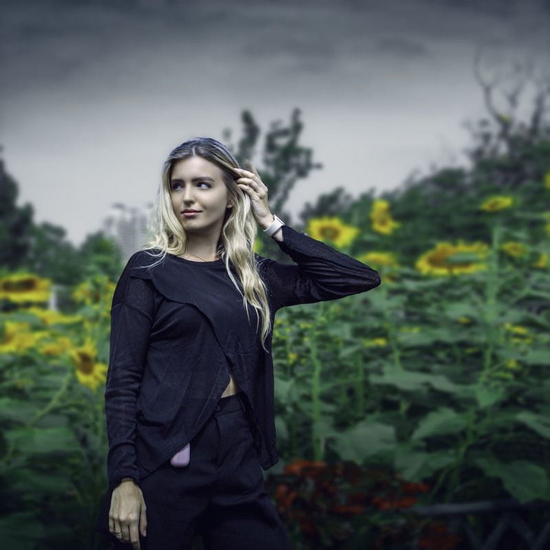 秋葵 & 美女 ⅲ 秋葵 & 美女  Ⅲphoto preview