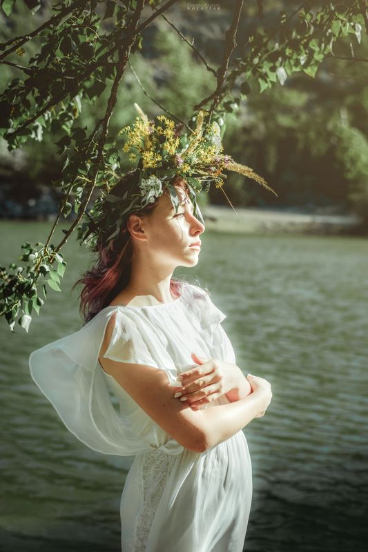 девушка, жанр, лето, озеро, солнце, адыгея Купаясь в солнечных лучахphoto preview