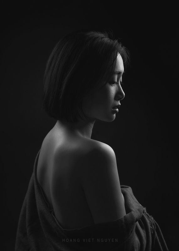 asian, vietnam, vietnamese, portrait, face, women, female, studio, glamour, bw, black and white, mood, mood portrait * * *photo preview