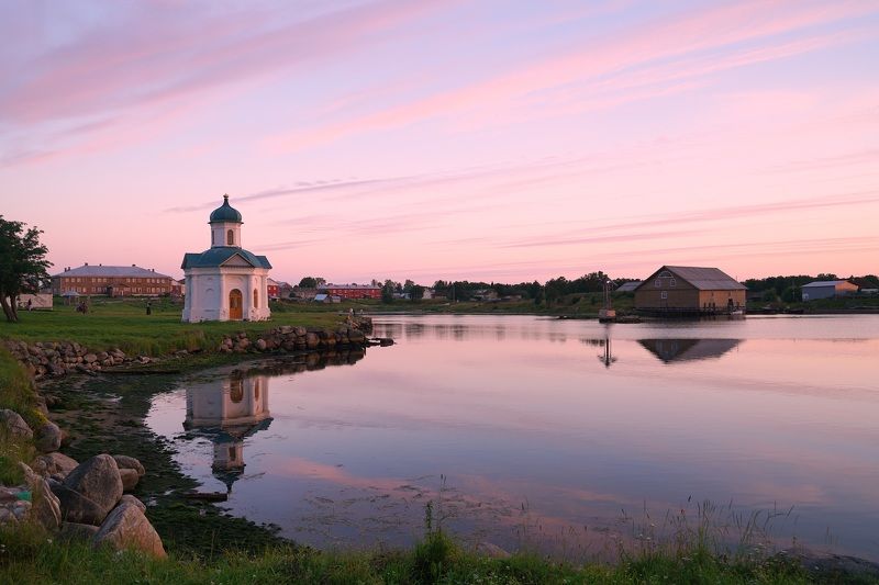 shore, monastery, fortress, reflection, sea, island, sky, summer, landscape, horizon, temple, bastion, symbol, evening, sunset, bay Pink eveningphoto preview