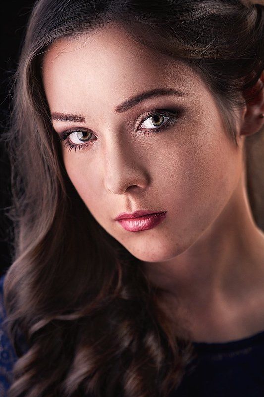 портрет, студия, лицо Дашаphoto preview