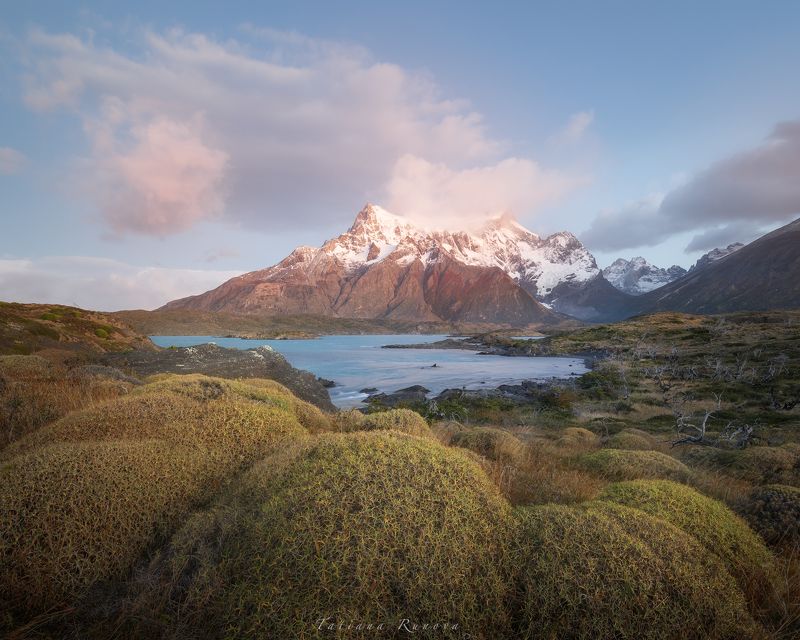 Утренний пейзаж в Торрес дель Пайнеphoto preview