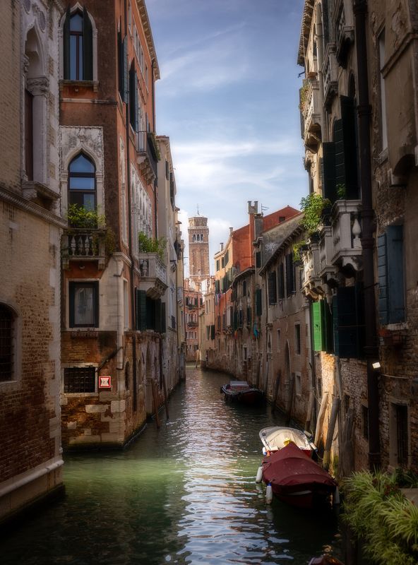 Small canalphoto preview