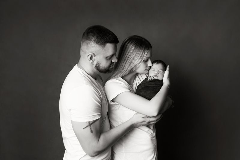 newborn, family, baby, love, familyphoto, newbornphoto, babynewborn, newbornphotography, семейное фото, ньюборн, новорождённый, семейный потрет, студийный портрет, семья, малыш, мальчик  фото превью