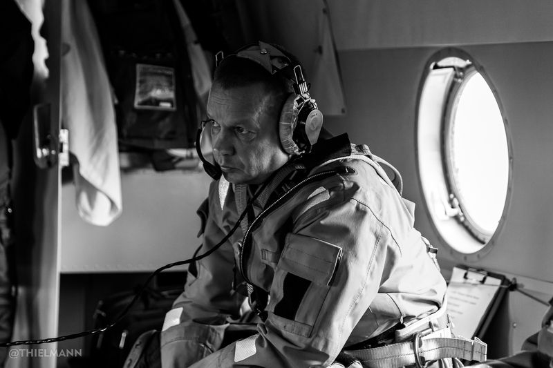 спасатели, rescuers, helicopter, sea, пловцы, судно, кораблекрушение,  ship, shipwreck, whitesea, black&white, emergency, brave Спасение в Белом мореphoto preview