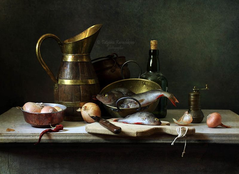 натюрморт, рыба С окунькамиphoto preview