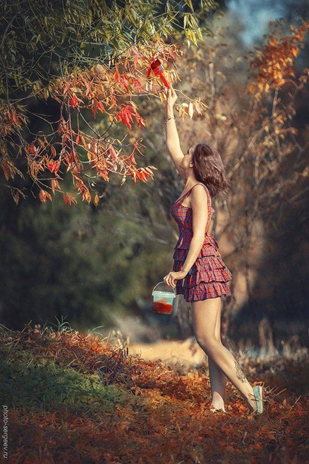Вот и осень. Автор: Александр Сергеев Девушка, Осень, Фэнтази, Юмор, Александр Сергеев