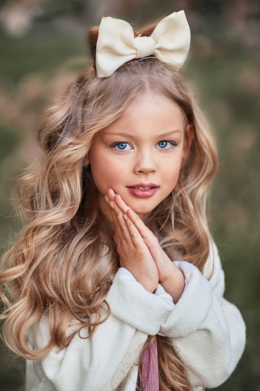 портрет, детский портрет модель, девочка Василисаphoto preview
