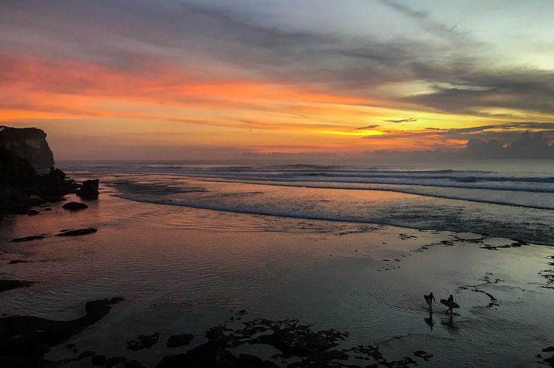 Закат на Улуватуphoto preview