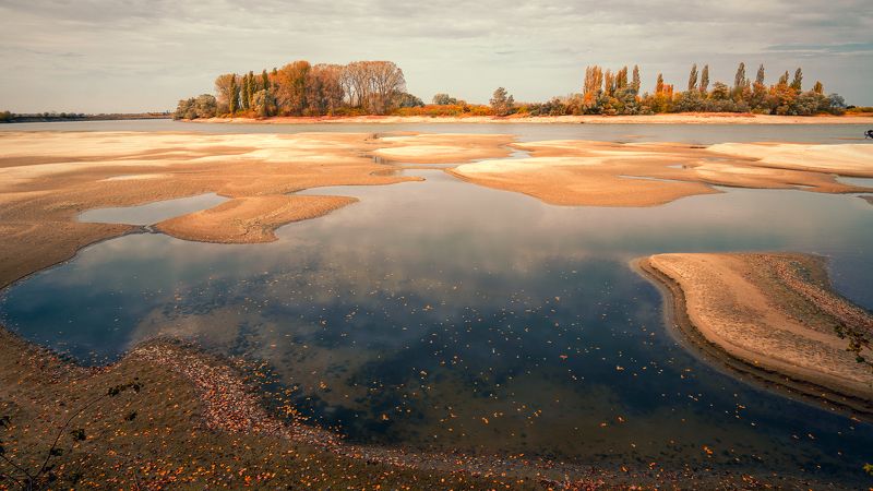Речная отмельphoto preview