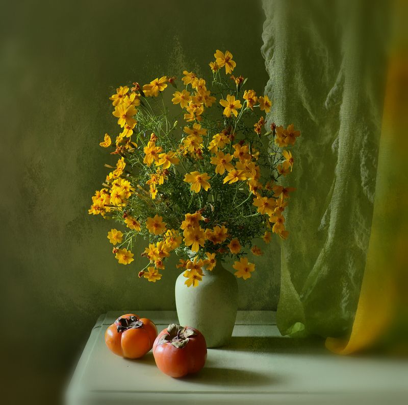 бархатцы,цвет,свет,хурма,натюрморт,инаида ***photo preview