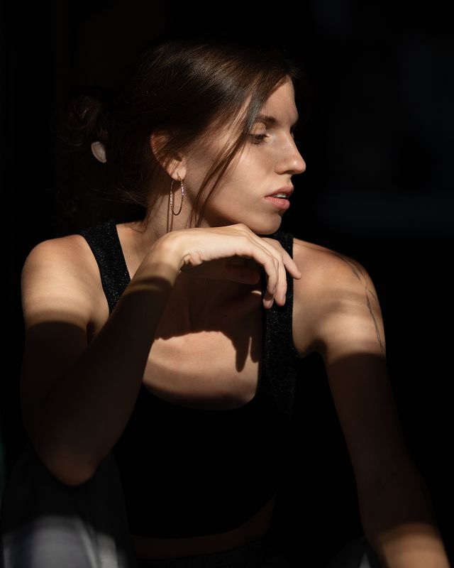 портрет, портретная фотография, женский портрет, естественный свет, фотосессия, цвет, девушка, естественность Аленаphoto preview