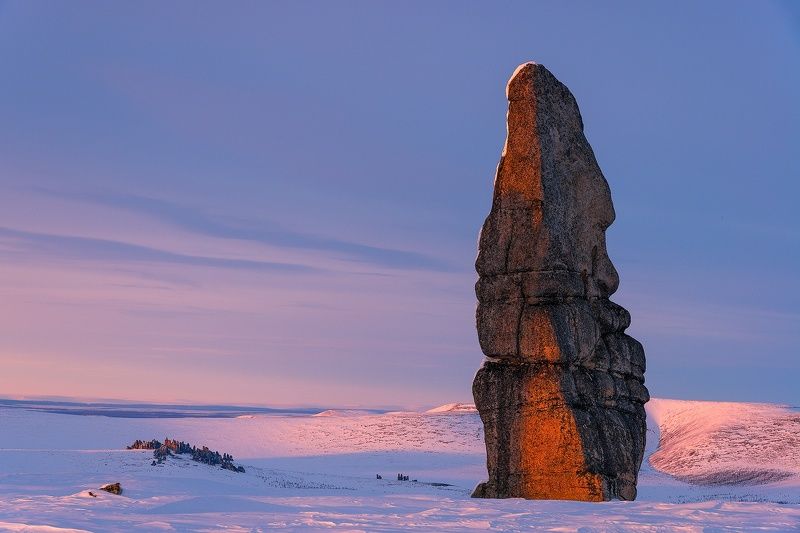 якутия, абыйский улус, улахан-сис, кекуры Хранитель затерянного мираphoto preview