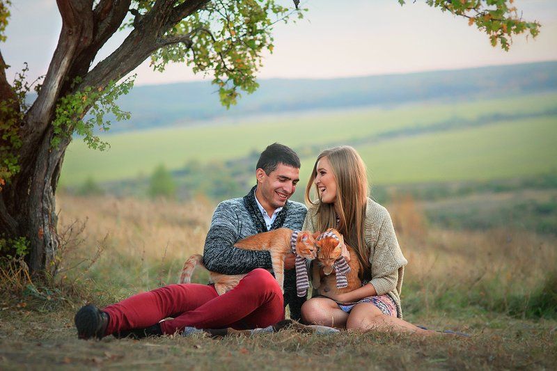 осень любовь пара Love Story теплая осеньphoto preview