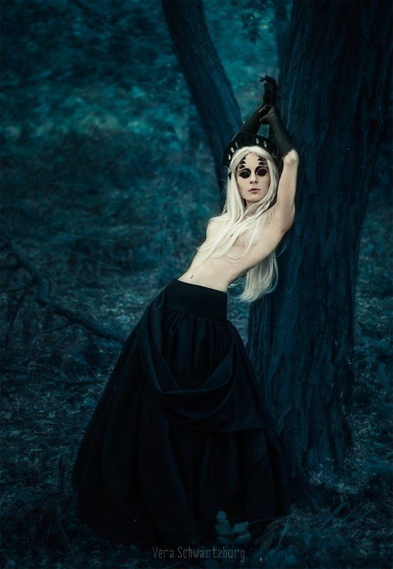 сказки, чёрная вдова, мистика Чёрная вдоваphoto preview