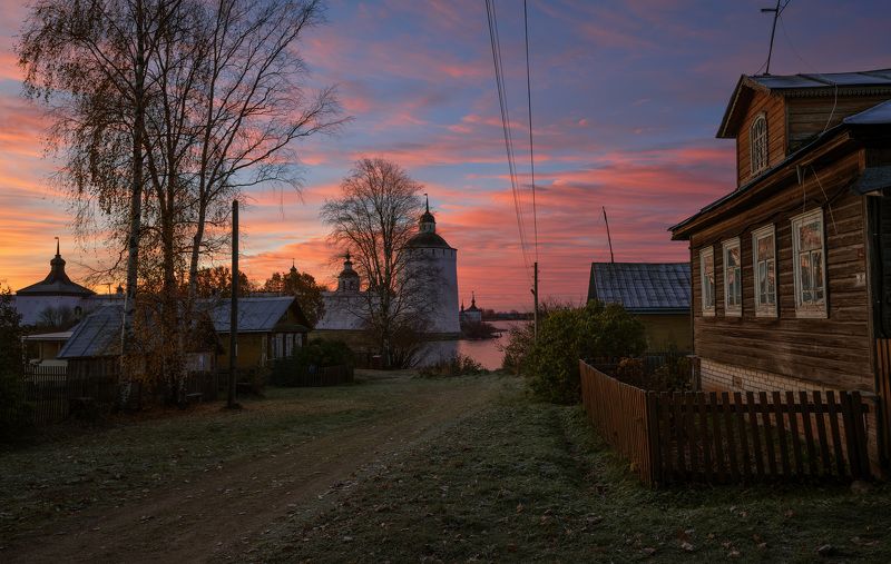 кирилло-белозерский монастырь, кириллов, утро, осень Погожее утроphoto preview