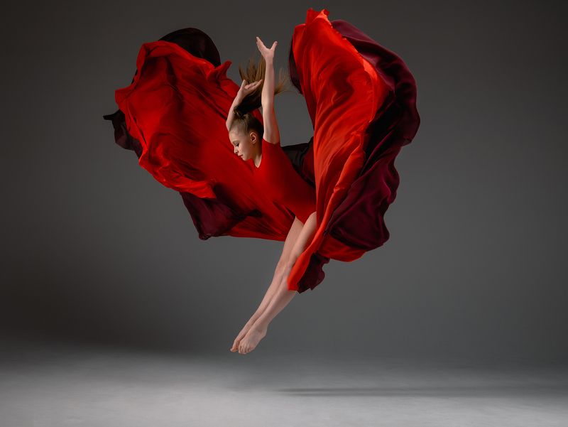 СпортАРт данс Притяжение вверхphoto preview