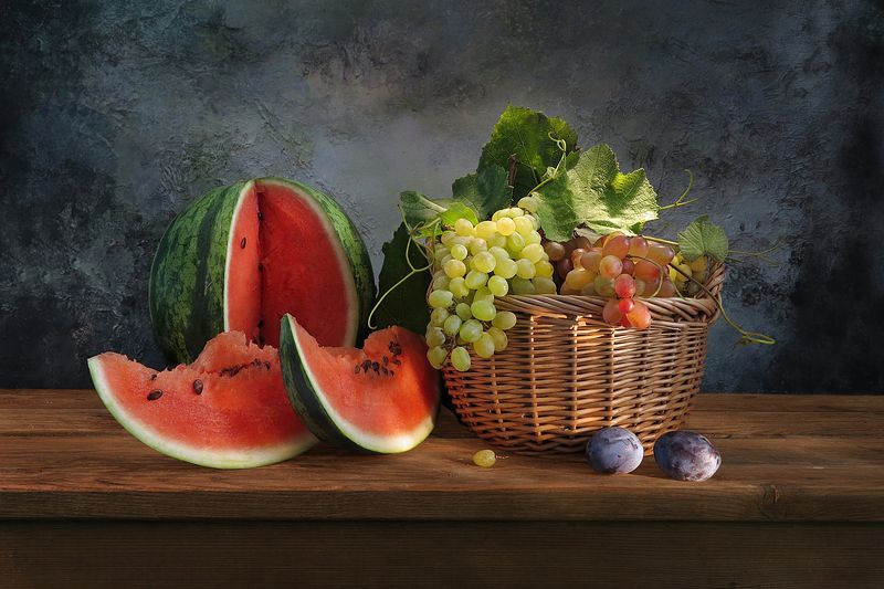 виноград,арбуз,корзина,сливы Арбуз и виноградphoto preview