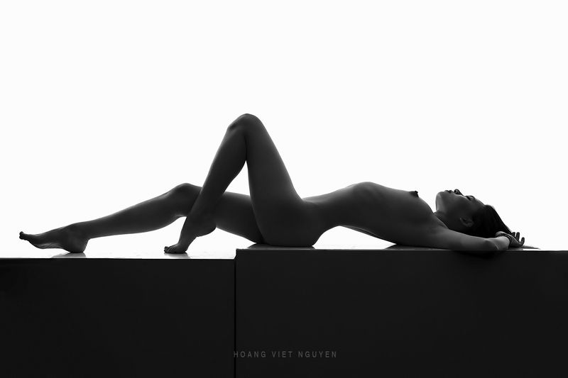 fine nude, nude, glamour, asian, vietnam, vietnamese, body, black and white, bw, bnw, monochrome, light, beauty, studio * * *photo preview