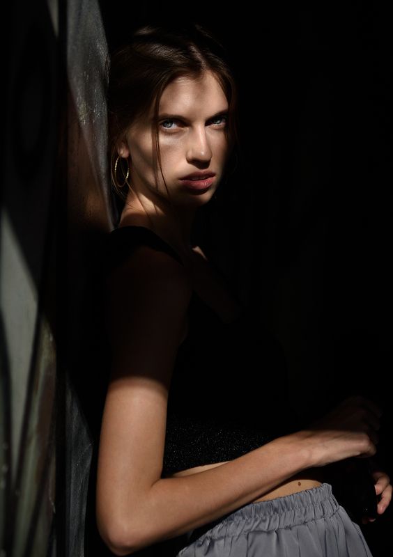 портрет, портретная фотография, женский портрет, естественный свет, фотосессия, цвет, девушка, естественность Аленаphoto preview