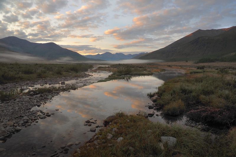 Вот-вот и солнышко взойдётphoto preview