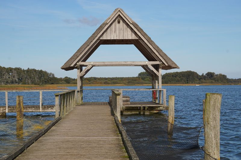 Вода Домик на берегу photo preview