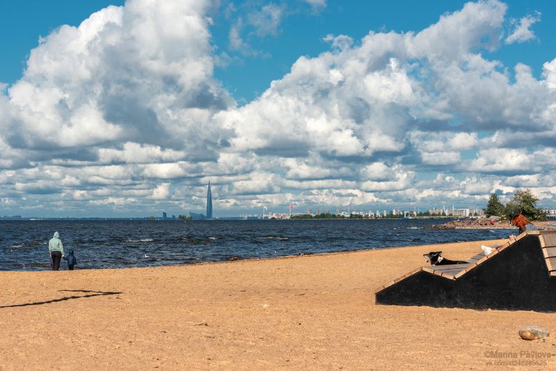 город, архитектура,стрит фото, репортаж, санкт-петербург, балтийский бульвар, финский залив, море Отдых у осеннего моря...Балтийский бульварphoto preview