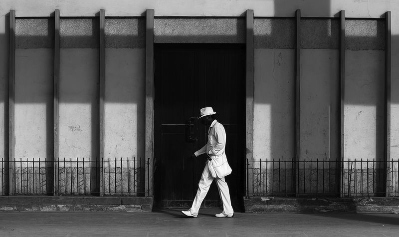 стрит, street Человек-невидимка фото превью