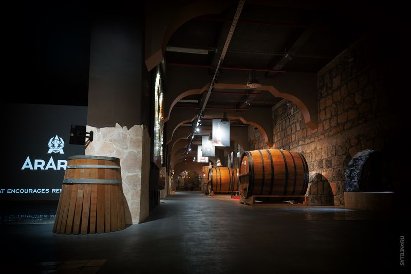 Ереванский коньячный завод, арарат, музей, бочка, производство, завод, экскурсия, выдержка, дубовый, коньяк, погреб, погребок, алкоголь, алкогольный, традиционный, армянский, спирты, коллекционный, элитный, двин, Ани, Эребуни, Наири, Ахтамар, Васпуракан, Сокровищница Ереванского коньячного заводаphoto preview