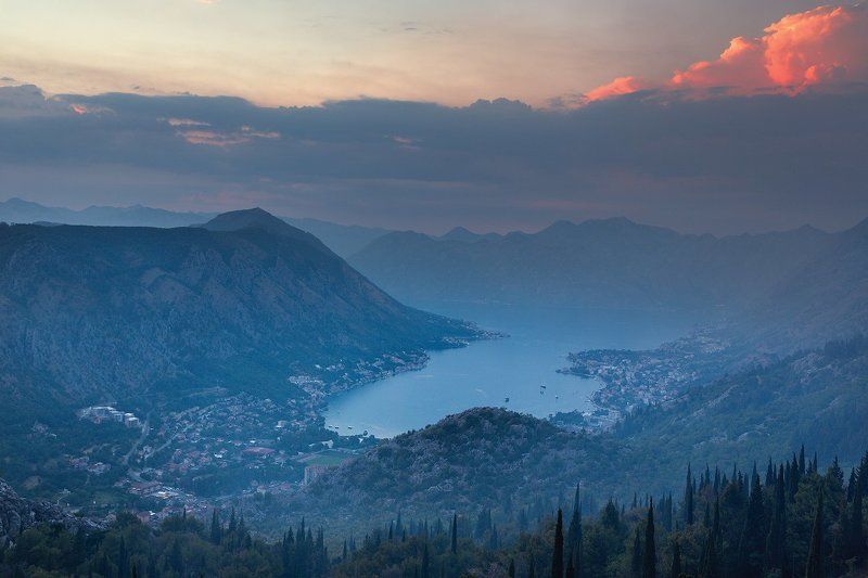 Вид на Которphoto preview