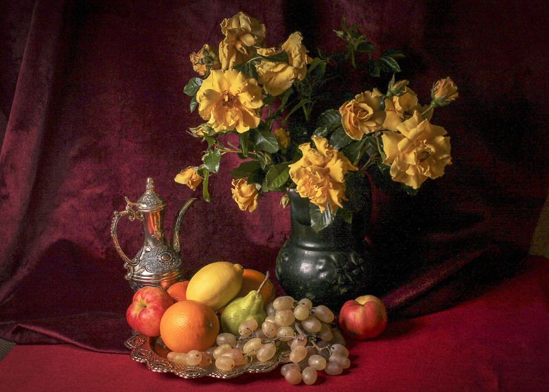 натюрморт, розы, фрукты Фрукты с розамиphoto preview