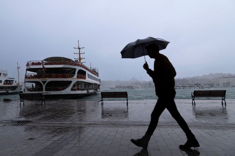 Rain at Istanbulphoto preview