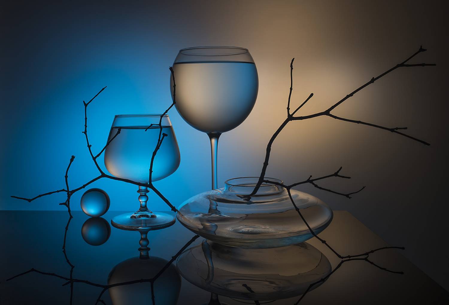 Из серии "Эксперименты со стеклом". Автор: Евгений Попов , Евгений Попов