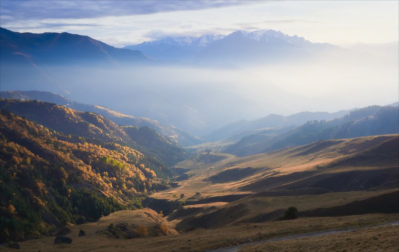 ингушетия, горы, осень, свет, дымка ***photo preview