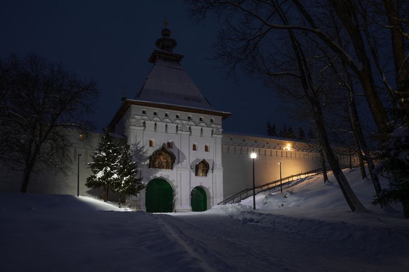 саввино-сторожевский монастырь, звенигород Вечер в монастыре 3photo preview