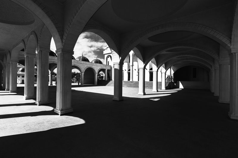 свет., тень., архитектура Свет и тень ... фото превью