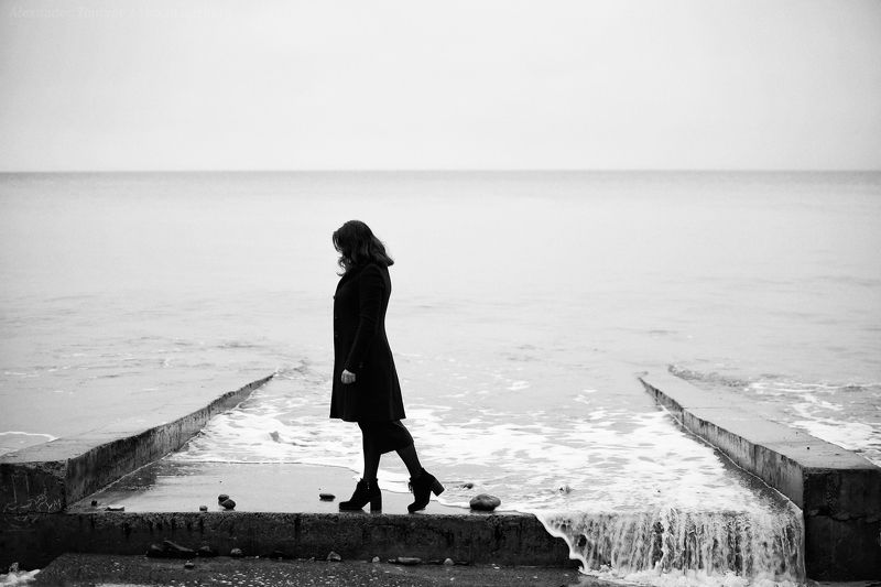 bnw, bw, black and white, people, shore, coast, baltic sea, sea, portrait, water, ostsee, портрет, балтика, чбб черно-белая фотография, море, морской берег, берег, осень, ***photo preview